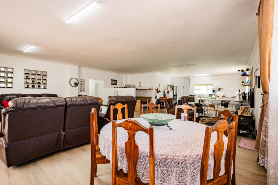 8 Bedroom Property for Sale in Joostenbergvlakte Western Cape